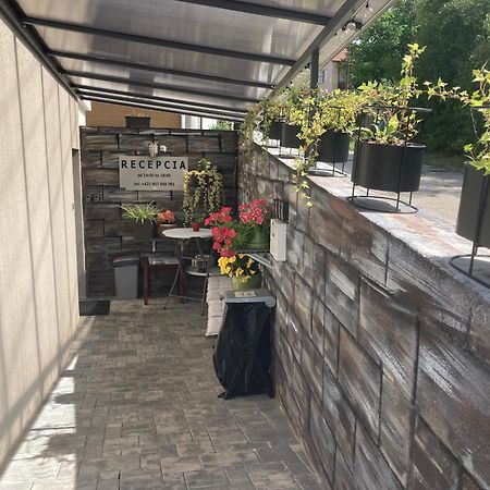 Apartmany I - Kafe Бойнице Екстериор снимка