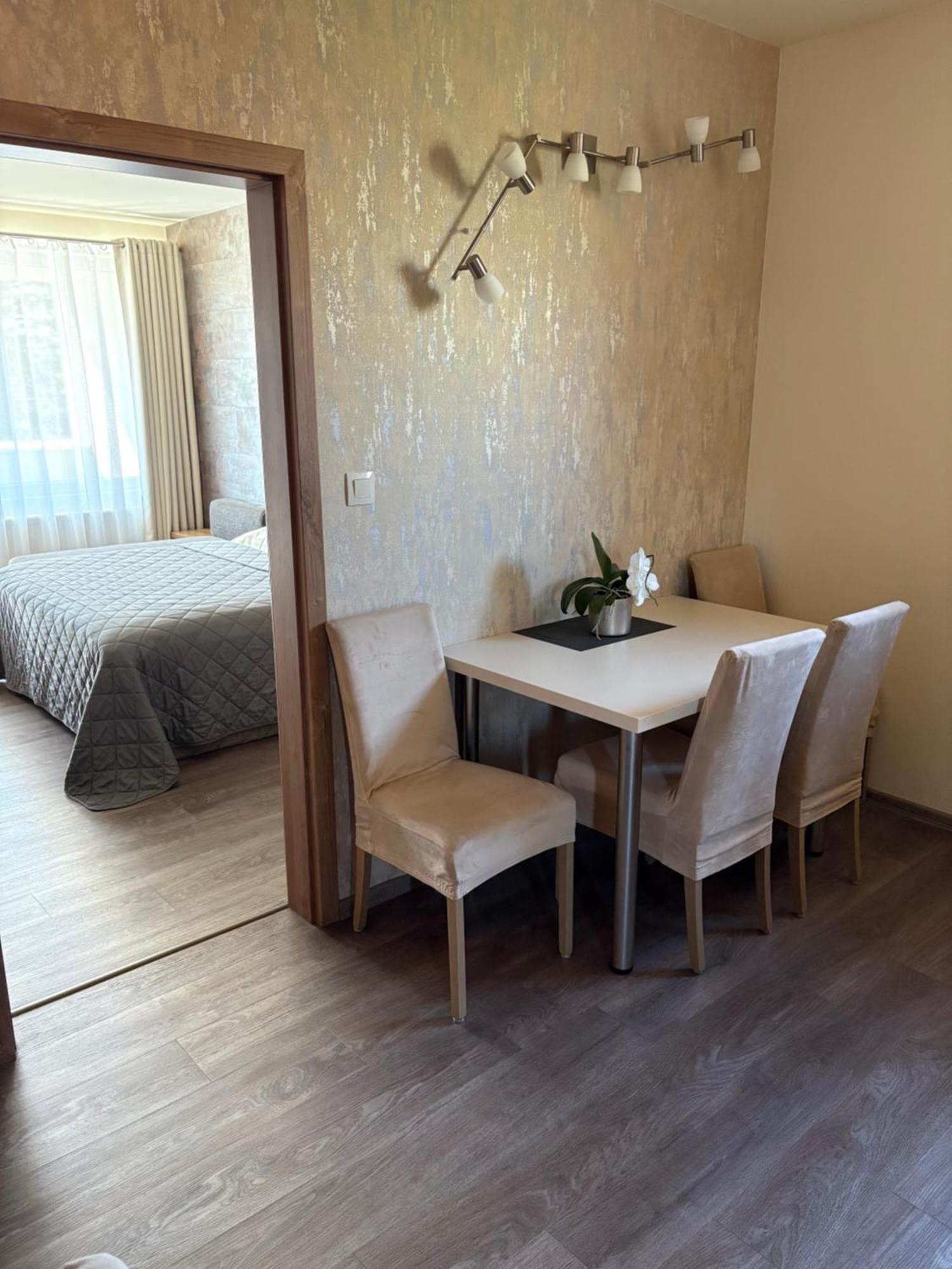 Apartmany I - Kafe Бойнице Екстериор снимка